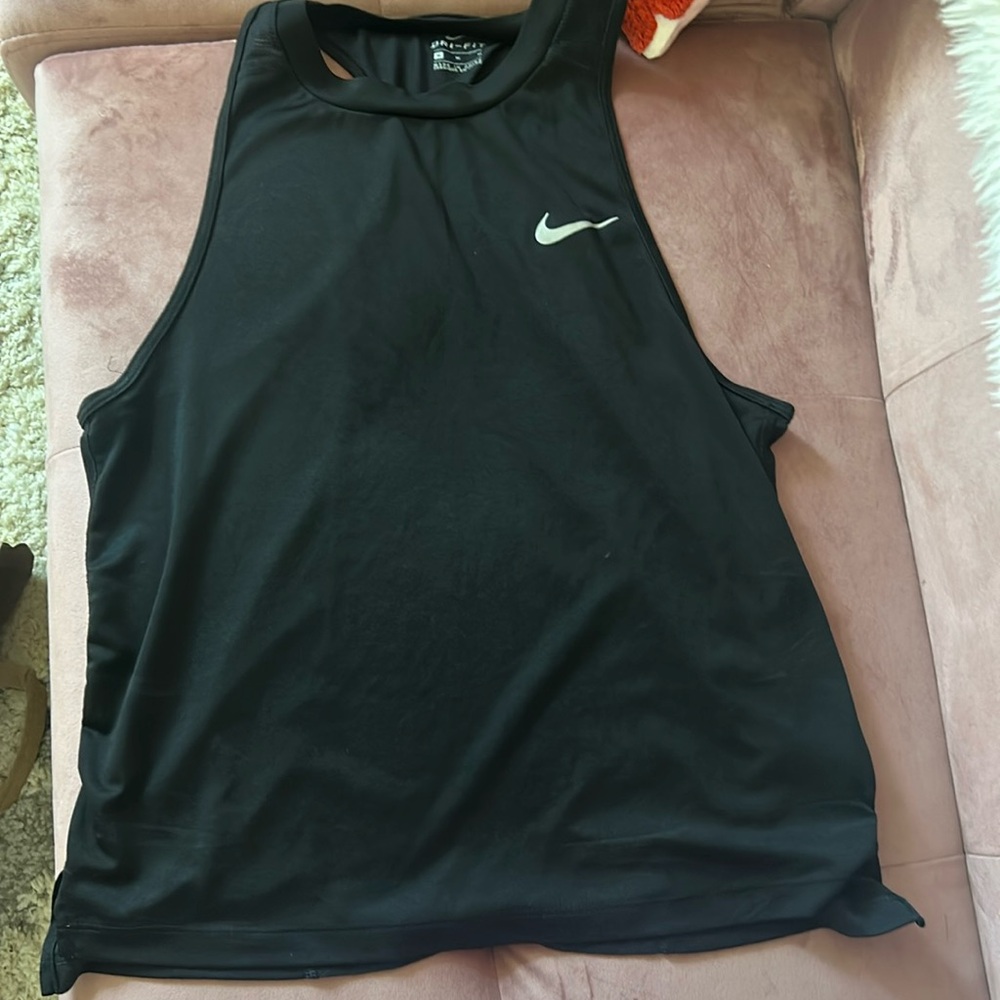 Nike workout tee